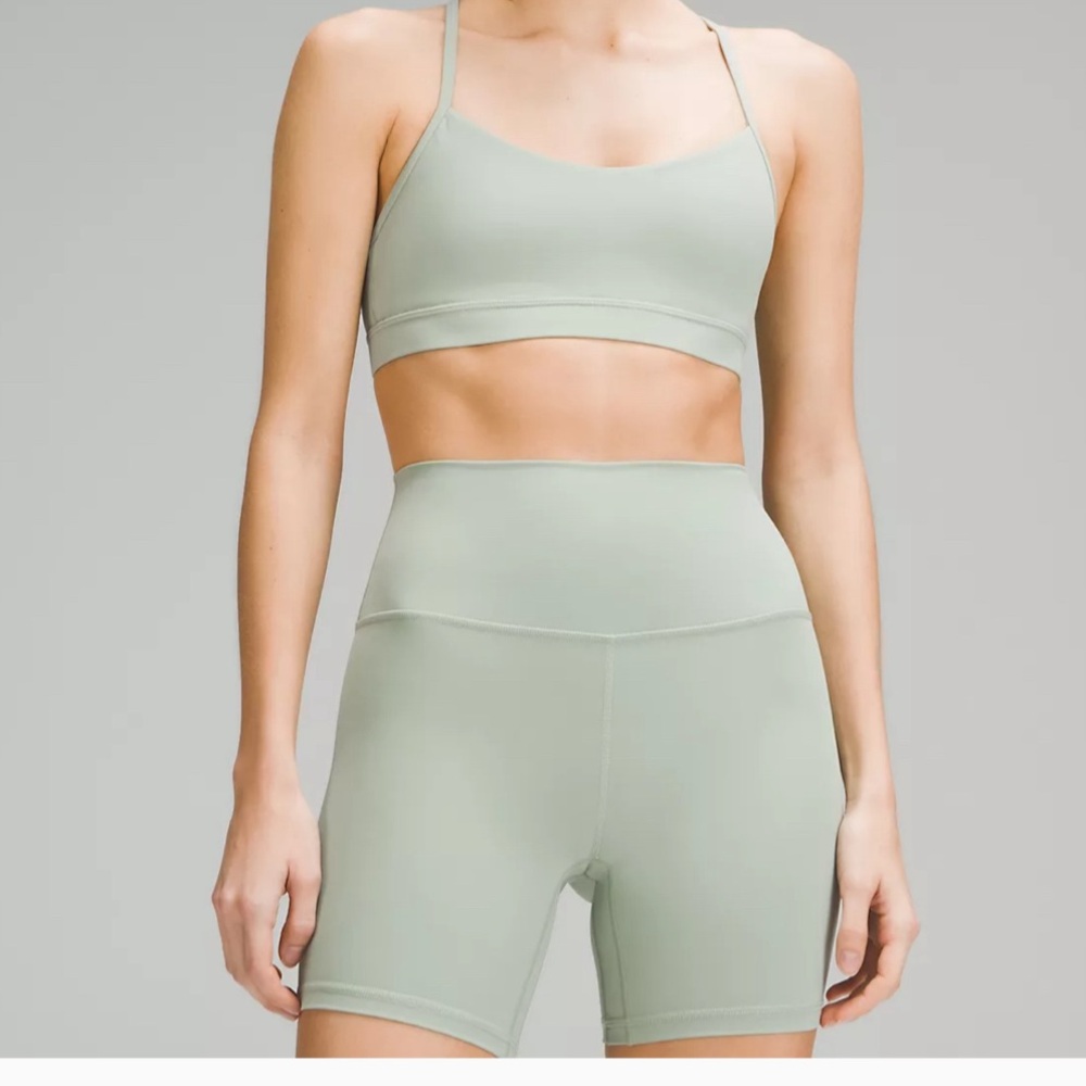 Flow Y Bra Nulu
Light Support